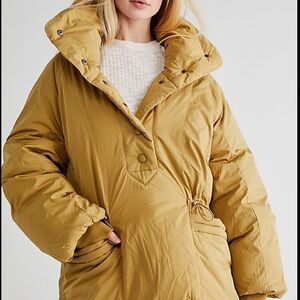 PILLOW Dolman Pullover FREE PEOPLE Puffy packable jacket
